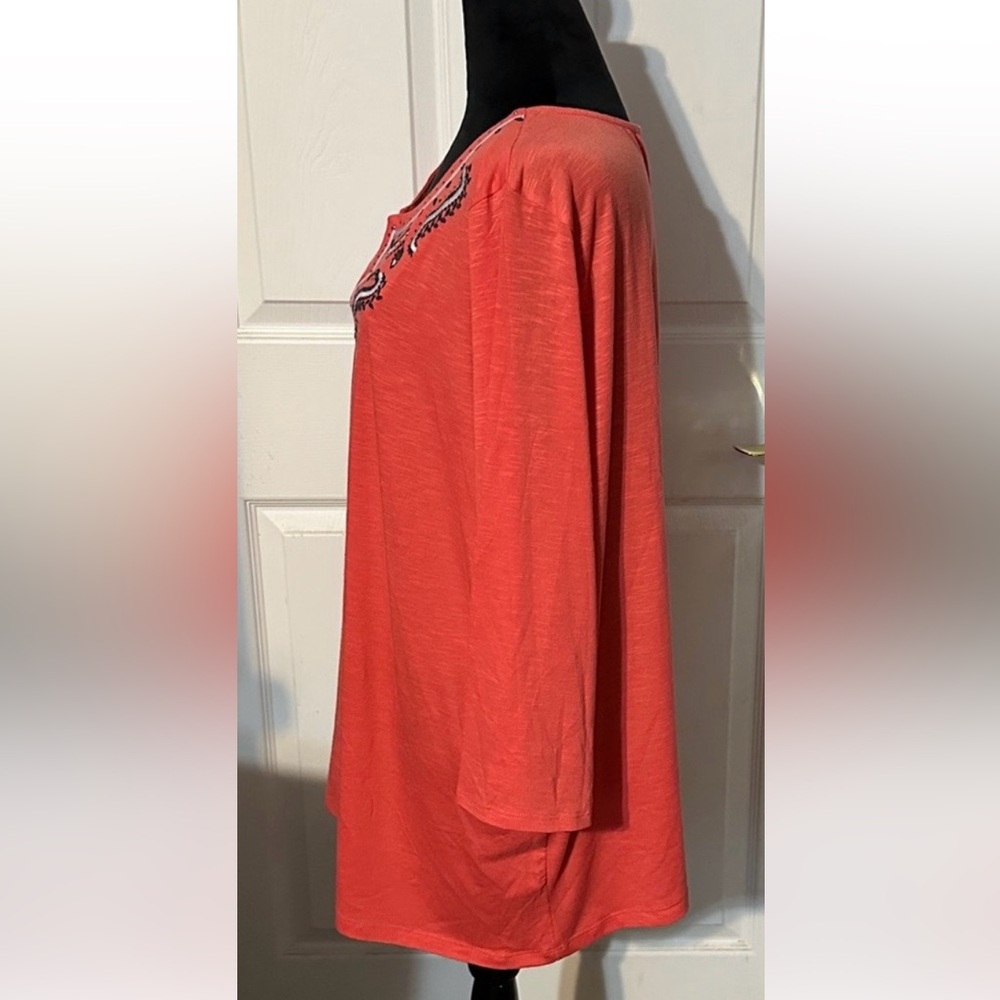 Women’s Lavish Plus Embroidery & Embellishments Top / Blouse 3X - Picture 2 of 7